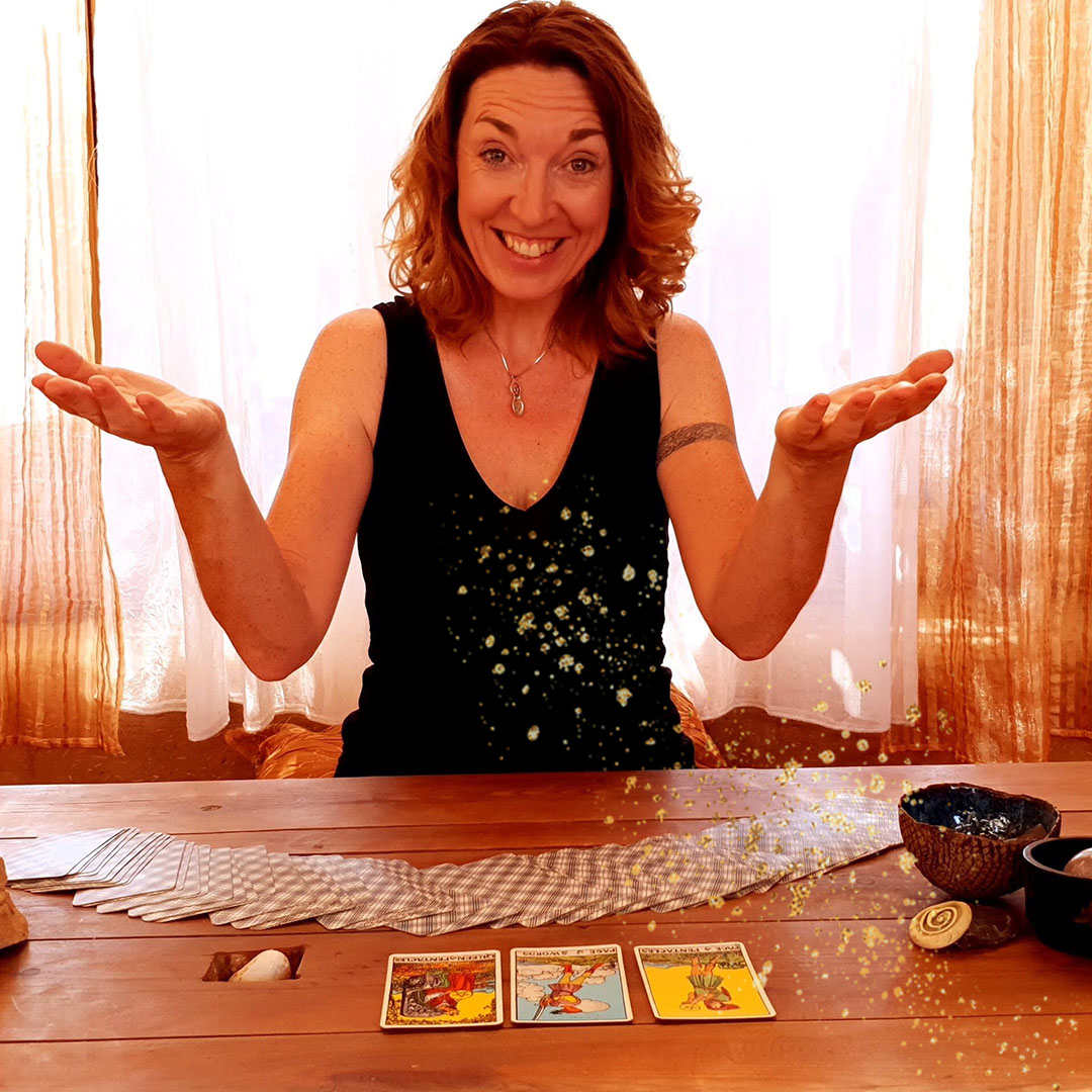 Sinéad Fine reading tarot